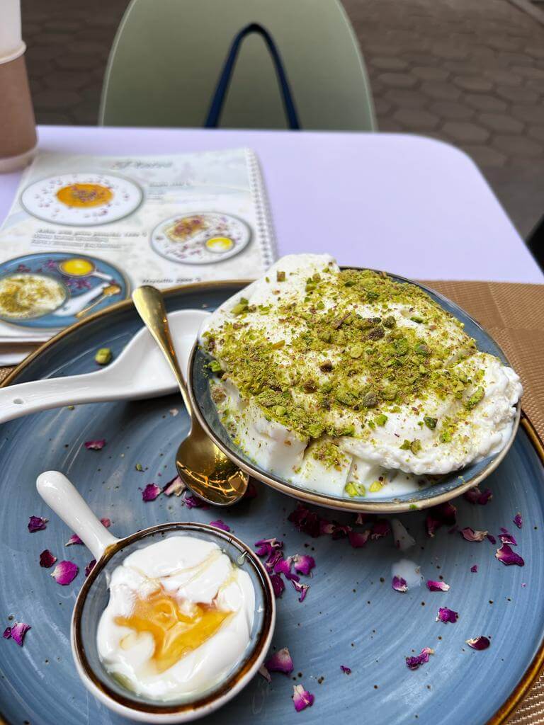 أشياء للقيام بها في يريفان- تناول البوظة العربية الشامية في forze gelato (1)